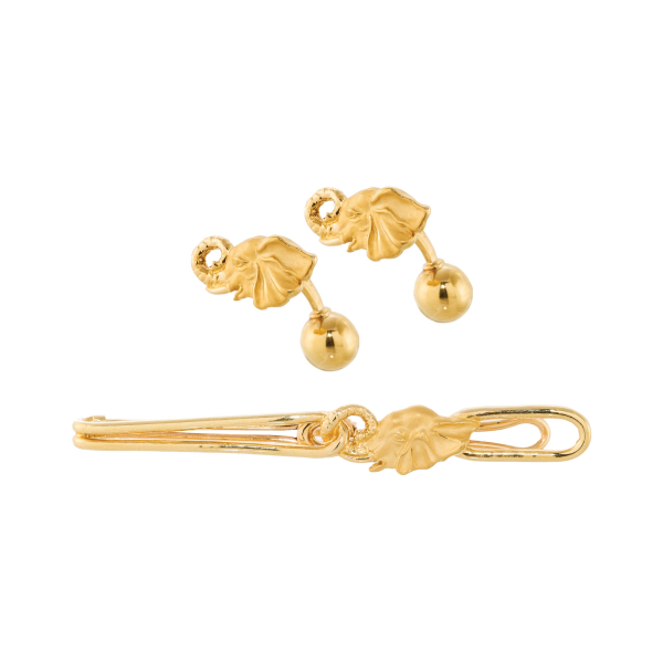 Juego de pasador y gemelos de la firma Carrera y Carrera en oro con motivo diseño elefante. Ref / Nº 138715-134565.