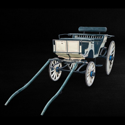 Coche de paseo tipo jardinera con paliller&iacute;a, para cuatro personas y dos ni&ntilde;os, Siglo XIX.