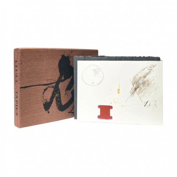 Antoni Tàpies. "Llull - Tàpies (1985)". Libro con selección de textos de Ramón Llull a cargo de Pere Gimferrar.