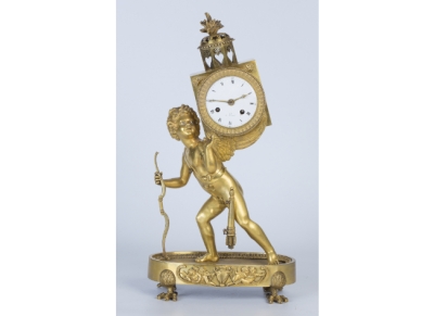 Reloj Luis XVI con Cupido  Trabajo francés, ff. del S. XVIII. 