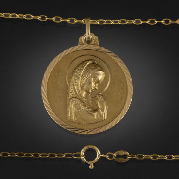 Cadena y medalla de la Virgen en oro amarillo de 18 kt.
