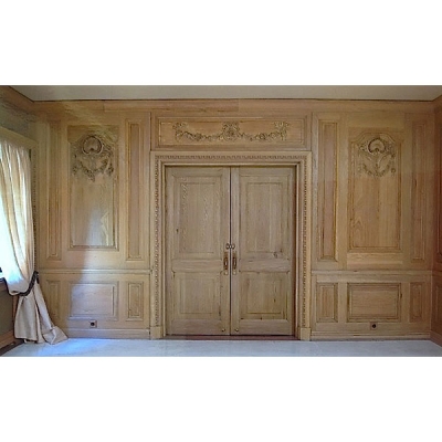 &quot;Boiserie&quot; francesa de madera tallada del Siglo XVIII