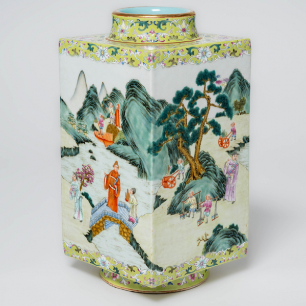 Jarrón en porcelana china familia rosa. Trabajo Chino, Siglo XIX-XX