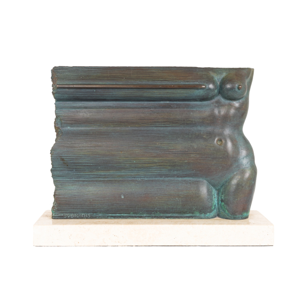 Josep Maria Subirachs Sitjar (Barcelona, 1927-2014)  Venus.  Escultura en resina chapada en bronce patinado firmada