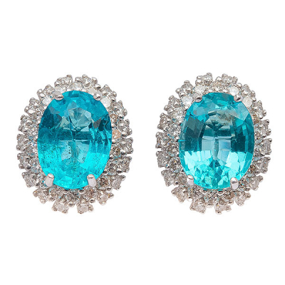 Pendientes en oro blanco con turmalina color Paraiba &quot;Blue Neon&quot; talla oval, 2,70 ct aprox. y doble orla de diamantes 
