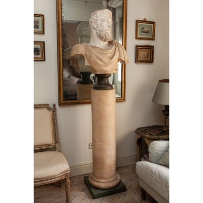Busto sobre columna italiano de estuco policromado "Adriano", S.XIX
