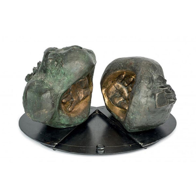 Pablo Serrano.  &quot;Unidad-yunta (1967)&quot;.  Escultura realizada en bronce patinado sobre peana móvil.