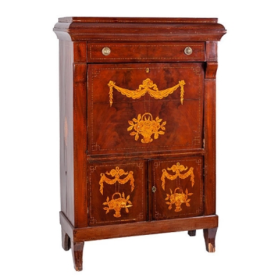 Escritorio de caoba con tapa abatible de caoba y marqueter&iacute;a 