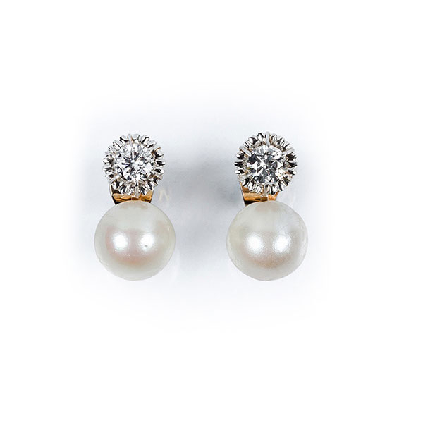 Pendientes 'tú y yo' vintage, con perla cultivada de 11 mm, coronada por un limpio y blanco diamante
