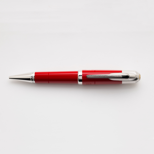 MONTBLANC &laquo;Enzo Ferrari&raquo;. Bol&iacute;grafo edici&oacute;n especial &laquo;You cannot describe passion, you can only live it.&raquo;.
