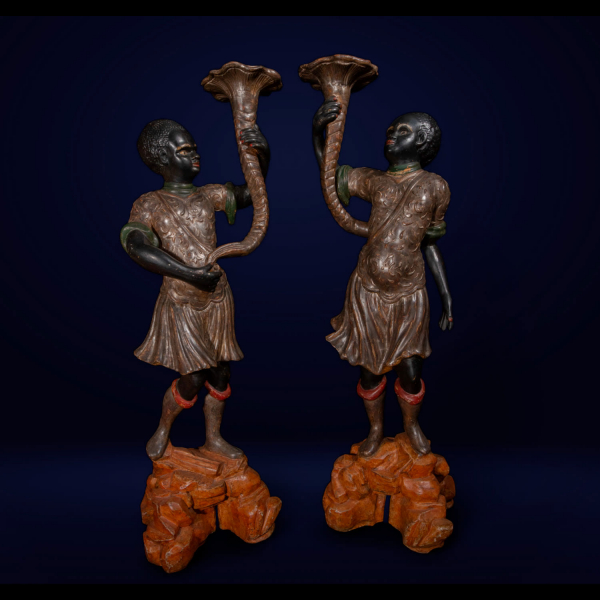 Grande e Original Pareja Torcheros de &quot;Morettos&quot; Venecianos de mediados del siglo XIX.