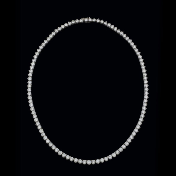 Collar rivi&egrave;re de oro blanco 18 K y 25,51 cts. de brillantes. 