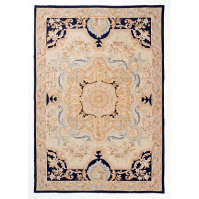 Alfombra - tapiz con medallón central representando flores, hojas y rocallas 