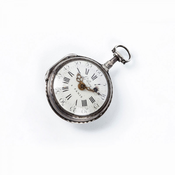 Reloj catalino tipo lepine, LE ROY, 'À Paris', nº 3404. Caja 43 mm de plata contrastada. Movimiento con remontaje a llave.