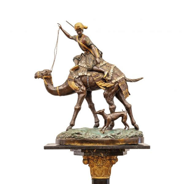 Bronce orientalista sobre peana. S. XIX