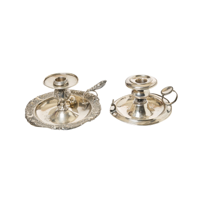 Pareja de palmatorias en plata punzonada, s.XIX. 