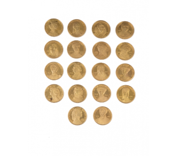 Conjunto de 18 medallas con bustos de Reinas europeas