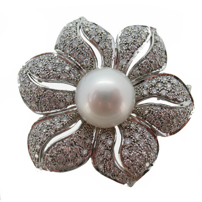 Gran broche en oro blanco de 18k con perla australiana