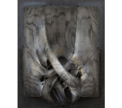 MANUEL RIVERA (Granada, 1927 - Madrid, 1995)  Saeta n&ordm;1, 1991.   T&eacute;cnica mixta (tela met&aacute;lica, alambre, metal y &oacute;leo) sobre madera. 