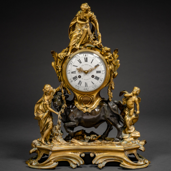 "Alegoría del secuestro de Europa" Reloj de sobremesa francés Luís XV en bronce dorado y bronce pavonado.