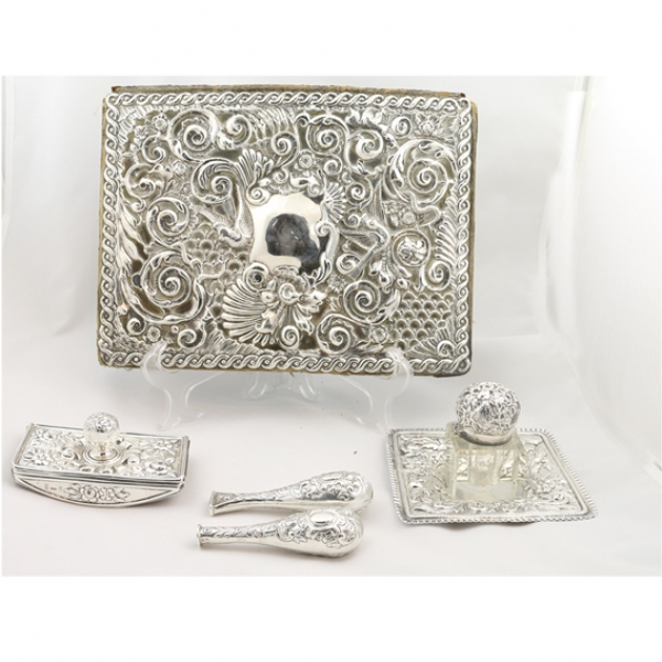 CONJUNTO DE ESCRITORIO EN PLATA DE DURÁN, 1898