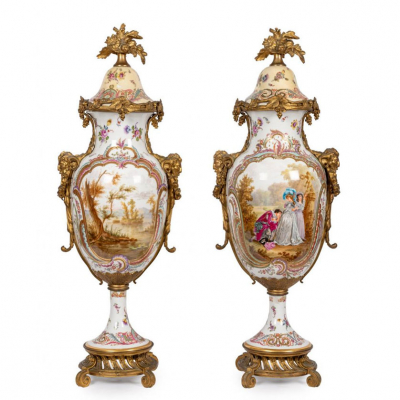 Pareja de jarrones en porcelana de Samson S. XIX