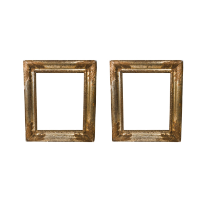 Pareja de marcos italianos en madera modulada y dorada con motivos vegetale, fles. XVIII-ppios. del s.XX.