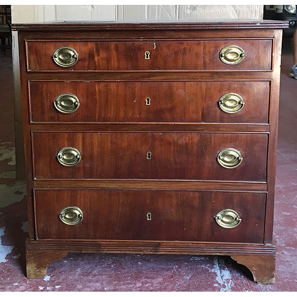 Cómoda inglesa de caoba