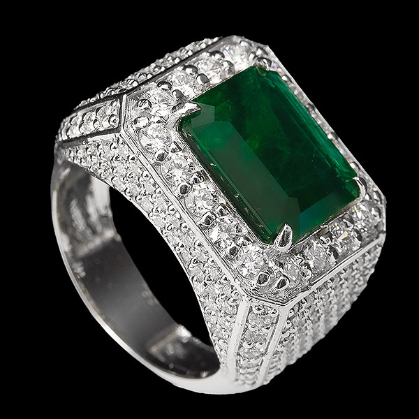 Sortija sello en oro blanco con esmeralda de Zambia talla octogonal, 3,27 ct y diamantes talla brillante