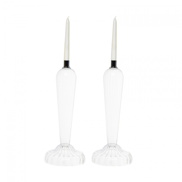 FENDI. Pareja de candeleros modelo «Bell» en cristal translúcido con decoración gallonada.