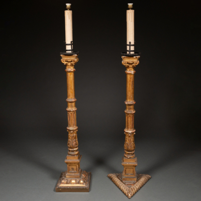 Pareja de columnas en madera tallada y dorada. Trabajo Espa&ntilde;ol, Siglo XVIII