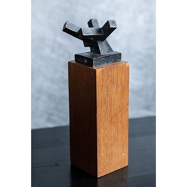 Jorge Oteiza (Orio 1908 - San Sebastian 2003) "Irten Ezin" Escultura