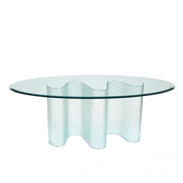 Mesa de comedor diseño Marea para Fiam Italia. S. XX.  Realizada en cristal en su color y esmerilado.  