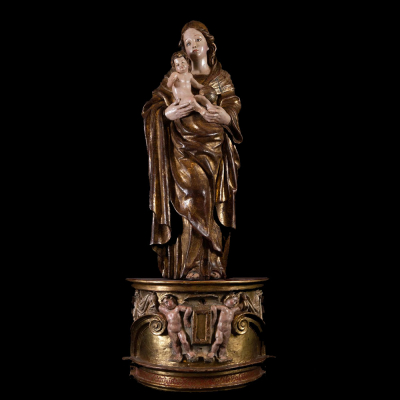 Espectacular gran "Virgen con Ni&ntilde;o" en madera de talla, escuela Romanista del siglo XVI. 