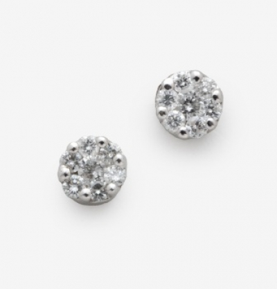 Pendientes en oro blanco con diamantes talla brillante con un peso total de 0,18 cts.