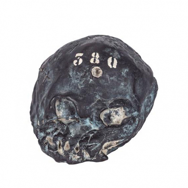 Antoni Tápies. &quot;Crani 380 (1987)&quot;. Escultura realizada en bronce y pintura.   Firmada y numerada (4/6) 