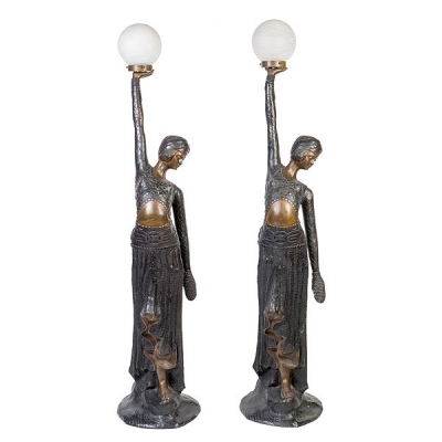 Pareja de lámparas Art Decó de bronce. Circa 1940