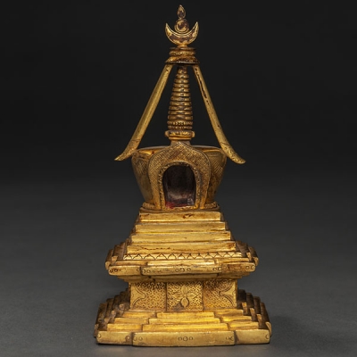 Estupa realizada en bronce dorado Dinastía Qing(1644-1912) 