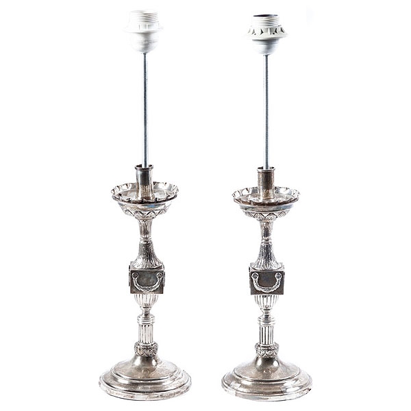 Pareja de candeleros de plata española