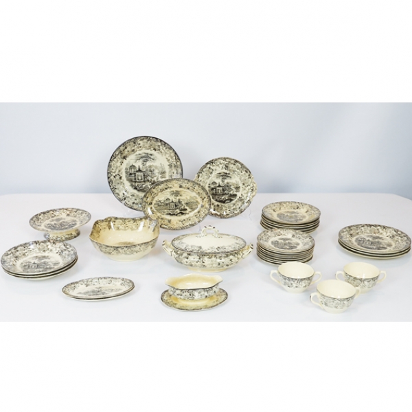 VAJILLA EN CER&Aacute;MICA DE LA CARTUJA, PICKMAN