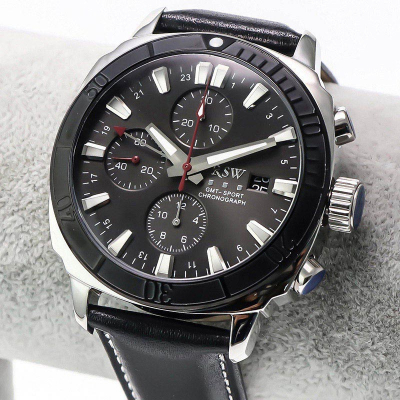 Reloj cronógrafo cab., suizo, RSW, Master GMT SPORT - RSWA147-SBL-3 - Limited Edition, 1/50, en caja 42,5 mm, 13,0 mm de grosor, de acero inoxidable pulido con bisel negro y dos pulsadores.