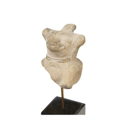 Fragmento de escultura en terracota con representación de figura zoomorfa. Cultura Tumaco – La Tolita, actual Ecuador y Colombia, 500 a.C.-500 d.C.