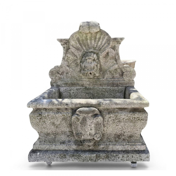 Impresionante fuente monumental con motivos mitol&oacute;gicos marinos. Italia, Venecia, siglo XVIII.