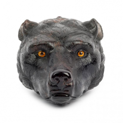Caja cabeza de oso realizada en obsidiana y ágata cornalina, talladas y pulidas.