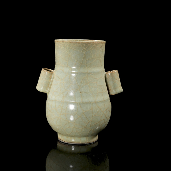 Jarrón &quot;Zun&quot; con orejas, horno de Longquan, dinastía Song del Sur 
