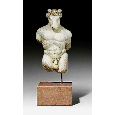 IMPORTANTE ESCULTURA DE MÁRMOL DEL MINOTAURO, siglo XVII Estilo barroco, Italia.
