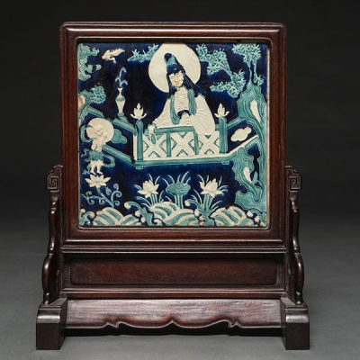 &quot;Guanyín con Niños&quot; Biombo Chino de mesa en porcelana China Fahua de la Dinastía Qing(1644-1912)