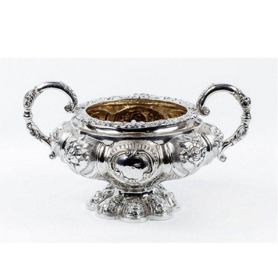 Centro ó sopera vintage en plata de ley contrastada