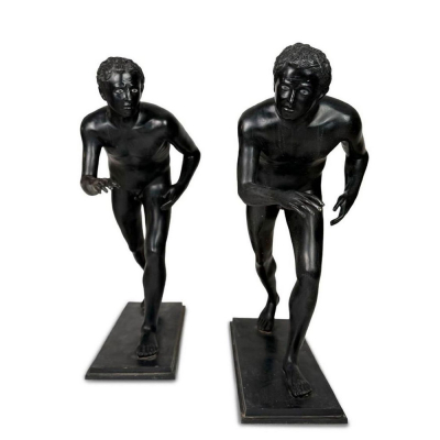 Par de corredores de bronce de Pompeya, basados ​​en originales del siglo I a. C. 
