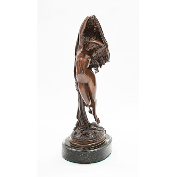 ESCUELA ITALIANA  (Fin S. XIX - Pp. S. XX) "Joven desnuda con velo"